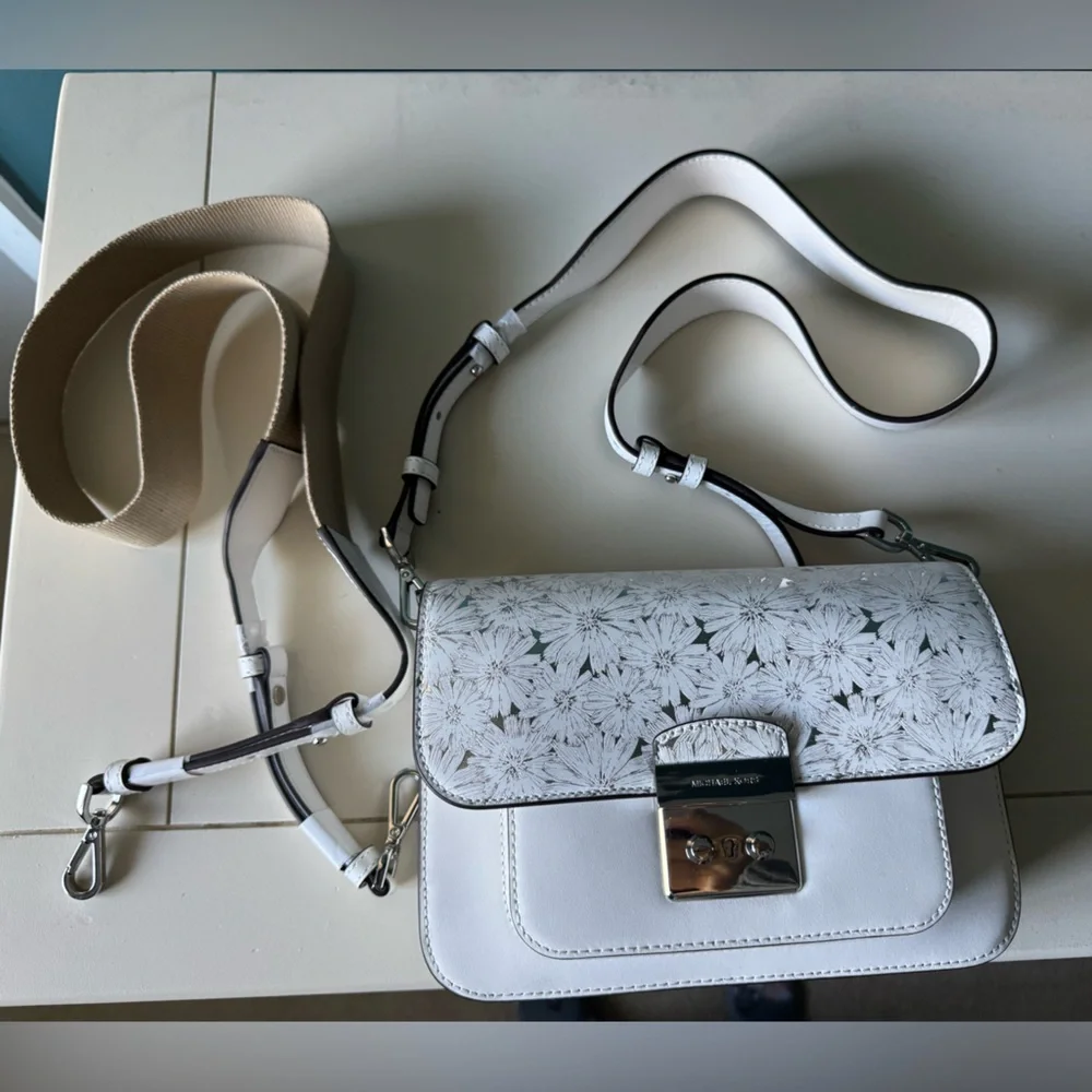 Michael Kors Sloan Editor Bag - White/Silver Floral Patterned